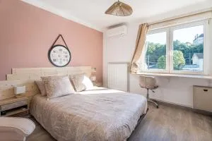 Chambre Sophie - 2 SDB - Balcon - WIFI - Parking - Conflans-en-Jarnisy