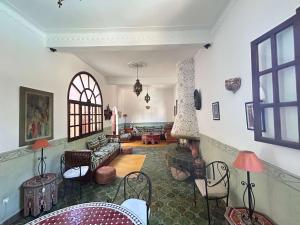 Dar Nakhla - Guest House In Zagora - Restaurant & Desert Excursions