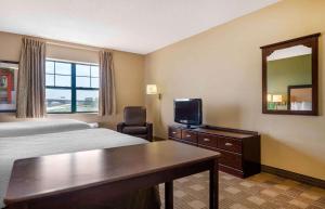Studio with 2 Double Beds - Non-Smoking room in Extended Stay America Suites - Chicago - Itasca