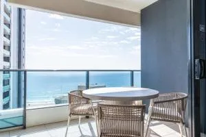 Broadbeach Luxury Ocean View Apartment - Oracle Tower 1 - 1Bed 1Study 1Bath 1Car - برود بيتش