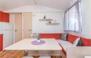 Nice Home In Sveti Filip I Jakov