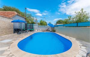 3 Bedroom Amazing Apartment In Banjevci