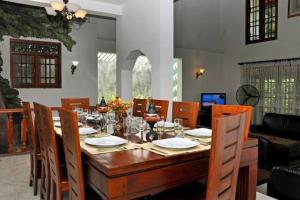 HikkaVilla 5 Bedroom private villa