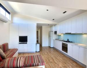 Cabin 44 - Lake Conjola