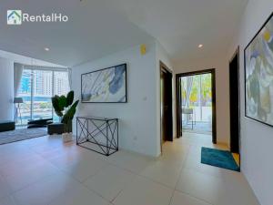 Unforgettable View & Experience Over Dubai Canal