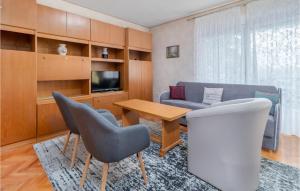 Beautiful Apartment In Crikvenica