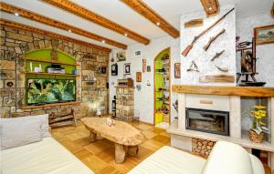 Nice Home In Trogir With House Sea View 