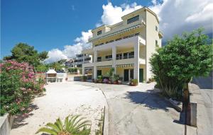 Apartment Makarska With Sea View 5