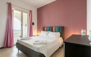 8 Bedroom Gorgeous Home In Cava Daliga