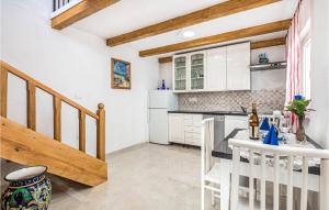 1 Bedroom Beautiful Home In Jurdani 