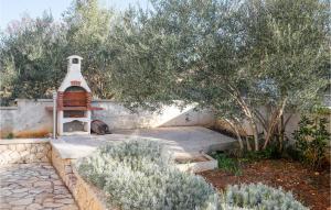 Lovely Apartment In Sveti Vid Miholjice