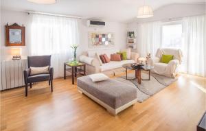 Awesome Apartment In Sveti Vid Miholjice 
