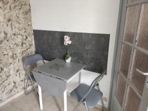 Maisons de vacances Les Gites Lussacois : photos des chambres