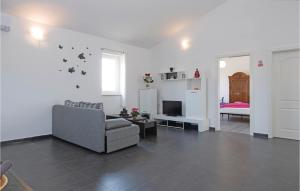 Two-Bedroom Apartment In Vodnjan