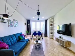 Jana's WoW apt, 2BR, Metro next door, near the airport - Horoměřice