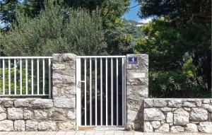 Amazing Apartment In Dubrovnik 