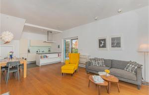 3 Bedroom Amazing Home In Vodice