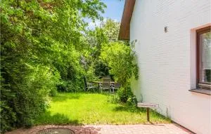 Cozy Apartment In Hasselberg With Wifi - Saustrup