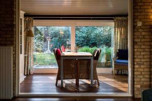 Paulus aan de bos met hot tub