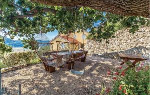 Stunning Apartment In Supetarska Draga