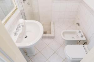 Dream Stay - Art gallery Family Apartment with 2 Bathrooms