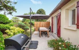 4 Bedroom Stunning Home In Cancale