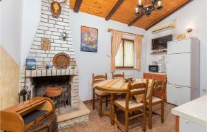 Pet Friendly Home In Fazana With Kitchen 