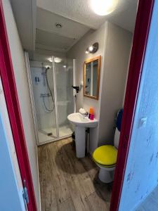 Hotels Au Petit Bonheur : photos des chambres