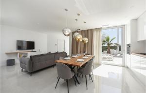 Villa Dante Debeljak