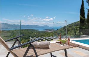 Stunning Home In Zrnovo With Wifi