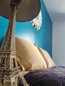 Appartements La Petite Cigale, grand balcon a 10min du Circuit Paul Richard et 15min de la mer - By AURAconciergerie : photos des chambres