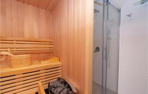 Stunning Home In Zrnovo With Wifi