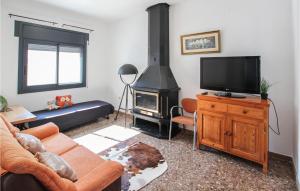 Amazing Home In Deltebre With Kitchen