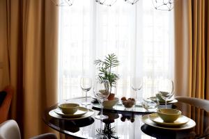 NEW Glamours Central Suite with Elevator