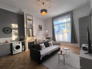 Appartements LeRelaisdOdile1 - Appart Luxe - Ideal Couple & PRO - Hyper Centre - Valenciennes - Tramway - ParkingPossible - Entree Autonome : photos des chambres