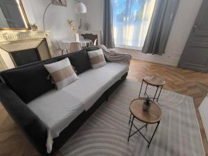 Appartements LeRelaisdOdile1 - Appart Luxe - Ideal Couple & PRO - Hyper Centre - Valenciennes - Tramway - ParkingPossible - Entree Autonome : photos des chambres