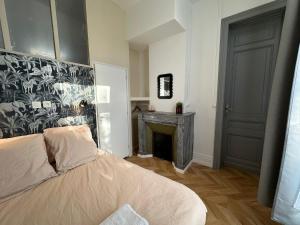 Appartements LeRelaisdOdile1 - Appart Luxe - Ideal Couple & PRO - Hyper Centre - Valenciennes - Tramway - ParkingPossible - Entree Autonome : photos des chambres