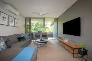 Lush 27 Salt Rock - Shakaskraal