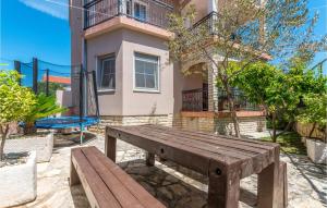 Amazing Home In Bibinje