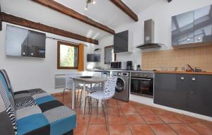 Lovely Home In Saint-Vallier-De-Thiey