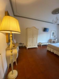 Palazzo Mari suite & rooms b&b