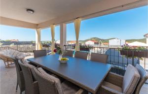 Amazing Home In Sukosan With Wifi