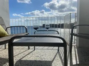 SEA FRONT RETRO STYLE APPARTMENT - Żonqor