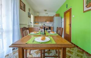 Stunning Apartment In Koromacno