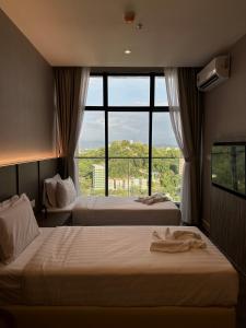 Borneotel The Shore KK by CHG
