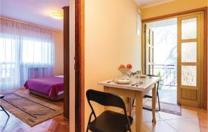 Gorgeous Apartment In Jadranovo 