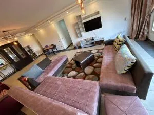 شقة علي النيل - Jazīrat adh Dhahab