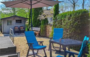 Gorgeous Stacaravan In Tzummarum