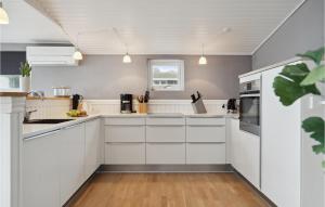 Amazing Home In Børkop With Wifi