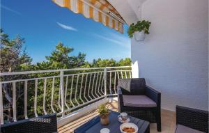 Lovely Apartment In Jadranovo With Wifi 